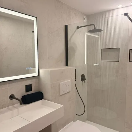 Luxury 2 Bedrooms Center Of - Croisette Apartment